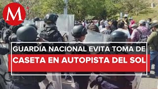 Guardia Nacional impide la toma de la caseta de Palo Blanco por normalista de Ayotzinapa [upl. by Ayela]