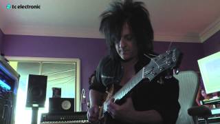 Steve Stevens creates his quotBreathequot loop for the Ditto X2 Looper [upl. by Coleville86]