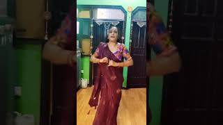 Neend gayi chain gaya pyaas gayi dance youtube shorts 1million trendingshorts bollywood [upl. by Aikam734]