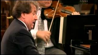 Mozart Piano Concert Nr 22 Es Dur KV 482 Rudolf Buchbinder Piano amp Conducter Wiener Phi [upl. by Eseneg]