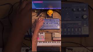 How a simple ADSRCUTOFF and RESONANCE filter can change a noisy patch into a nice ARP analogsynth [upl. by Wyn]