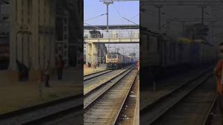 Double Dekar ki speed automobile travel train tranding india [upl. by Ayaladnot]