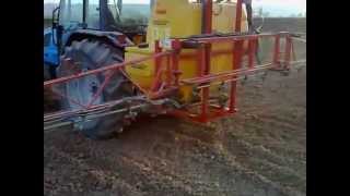 Sprayers Gambetti Barre 12mt amp Landini Globus 70 [upl. by Ennoitna]