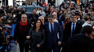 ExRegierungschef Puigdemont will trotz Haftbefehl bei Wahl antreten [upl. by Lisk345]