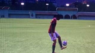 FIFA 10  Ronaldinho Jugling Skills [upl. by Eanrahc185]