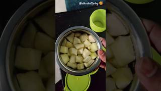 Salt waterla appleah 🍎 semma idea 💡 kukuttyvlog 🥰217 minivlog shortsfeed shorts lunchboxrecipe [upl. by Suryc]