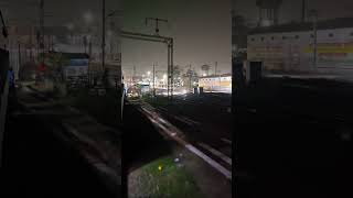 Howrah railway junction 🚂🚃💨 railwayplatformstation 🚂🚃 express indianrailways indian shortsvideos [upl. by Oicneserc]