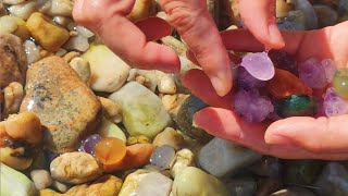 Gem Beach colorful gems are scattered all over the beach and reef crevices Amethyst sapphire 紫宝石 [upl. by Oirasan700]