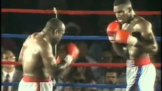 Evander Holyfield Misses About 10 Consecutive Punches vs Muhammad Qawi [upl. by Nylodnarb]