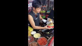 The cooking process for fried rice fried noodles and fried rice vermicelli in Chinese cuisine [upl. by Dickerson]