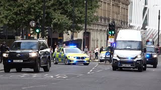 CAT A High Risk Armed Prison Convoy Going Into The Old Bailey Court London [upl. by Aiak]