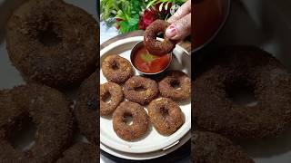 banana doughnut khanu vaxa ke nai newrecipe cookingvedio food ytshort [upl. by Ayiak]