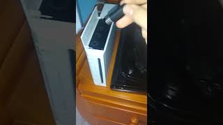 How to plug in a Gamecube controller into a Nintendo Wii [upl. by Basile760]