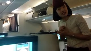 ✈ FIRST CLASS EXPERIENCE  Qatar Airways A320200  Dubai to Doha [upl. by Frieda]