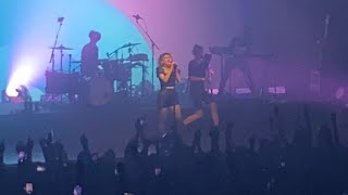 CHVRCHES  Forever live in São Paulo 160323 [upl. by Junius]