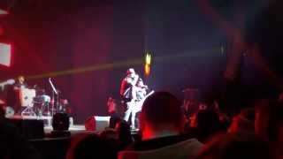 CARIMI LIVE ZENITH de PARIS 12042014 quotentrée de scenequot [upl. by Ardnasal721]