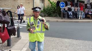 glinglin au marché de Sarlat [upl. by Caughey]