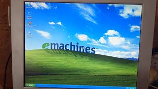 2004 eMachines T2958 running Windows XP Home Edition [upl. by Unam]