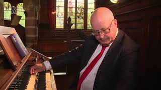 Organist stapt over van Amsterdam naar Rotterdam [upl. by Nylsirk]