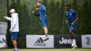 Bernardeschi joins up with Juventus in Boston [upl. by Alvord]