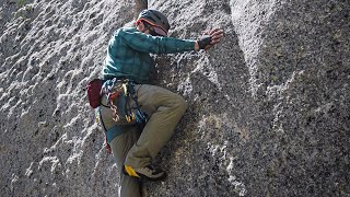 Escalando Fisuras en el Cerro Malalcura [upl. by Airotkiv]