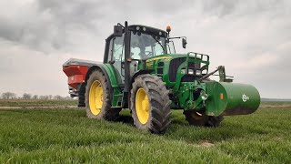 Saletra amonowa 34 N Druga dawka azotu na pszenice John deere 6330RAUCH AXIS M [upl. by Silra914]