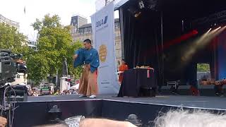 Okinaya Wasuke – DAIKAGURA JUGGLER 翁家和助 太神楽 at Japan Matsuri 2017 [upl. by Secunda]