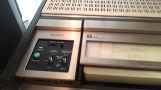 Sony VO 2630 Umatic videorecorder [upl. by Ahsilrak]