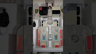 G1 TRANSFORMERS TOY METROPLEX autobot [upl. by Dinan408]