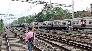 32123 Down Sealdah  Budge Budge local arriving lake gardens station [upl. by Yhtomit]