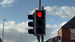 2725 Puffin Crossing SIEMENS Victoria street London Road B5500 Church Walk Brick Kiln Lane [upl. by Gombach]