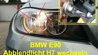 BMW E90 Abblendlicht wechseln Leuchtmittel H7 [upl. by Negem]