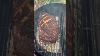 Texas style smoked pork butt SPG and oak smoke on the Weber kettle [upl. by Ailisab7]