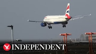 Watch again Planes try to land at Heathrow as Storm Eunice chaos hits UK [upl. by Okomot340]