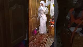 UNE MARIÉE QUI PRIE EN PLEINE MARIAGE ❤️ love music senegal africa wedding shorts couple [upl. by Wu]