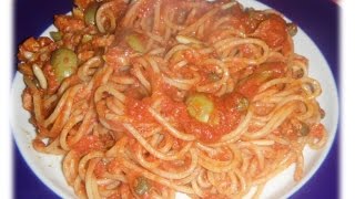 SPAGHETTI AL SUGO BUONISSIMI CON TONNO OLIVE CAPPERI E PINOLI  RICETTA SICILIANA [upl. by Franckot]