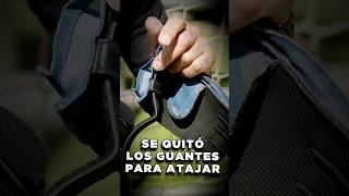 Un ARQUERO se QUITÓ los GUANTES para ATAJAR [upl. by Leaffar]