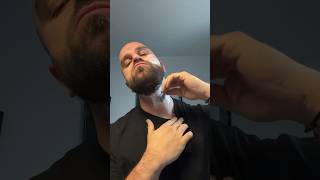 Konturen rasieren mit Rasierhobel 💈 bart safetyrazor dovo rasur wetshaving glatze bald [upl. by Dnomed29]