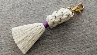 DIY LLAVERO en MACRAMÉ con NUDO CHINO  DIY Macrame Keychains with Chinese Knot [upl. by Maril996]