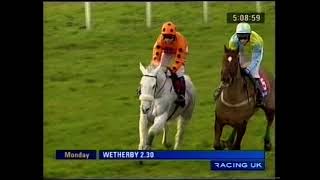 2005 skybetcom Rowland Meyrick Handicap Chase [upl. by Wildermuth]