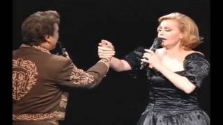 Juan Gabriel y Rocio Durcal Juntos Otra Vez DVD [upl. by Wulfe910]