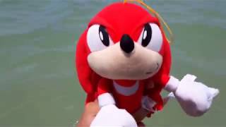 Sonic Plush Adventure Knuckles at the beach [upl. by Naig131]