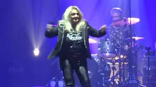 Bonnie Tyler  Lost in France Ostravar Aréna  2312024 [upl. by Brittaney237]