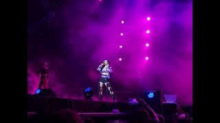 Becky G  Bubalú En Vivo HD [upl. by Vergil]