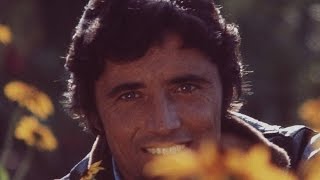 Sacha Distel  Quand on a une belle fille on la garde pour soi [upl. by Bronez]