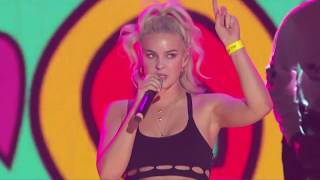 Anne Marie quotCiao Adiosquot LIVE at Premios Telehit 2017 [upl. by Etteraj]