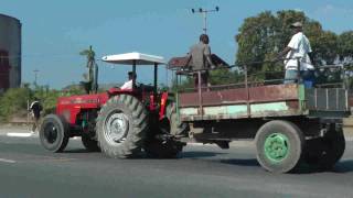 CUBAN COMMERCIAL VEHICLES APRIL 2011 [upl. by Dachi]