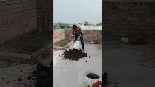 Chalo Pots ke liye Soil late hai😍 indianfarmer gardening phoolpatte kitchengarden balconygarden [upl. by Sundin]