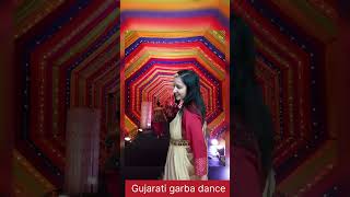 Gujarati garbadandiyashorts garbadancenavratridancehowtodressupgujaratidressviral [upl. by Yeliab]