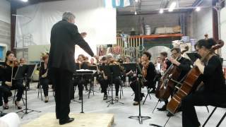 La Philharmonie des deux mondes en concert dans un atelier [upl. by Trever]